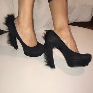 YSL Suede Palais Pump